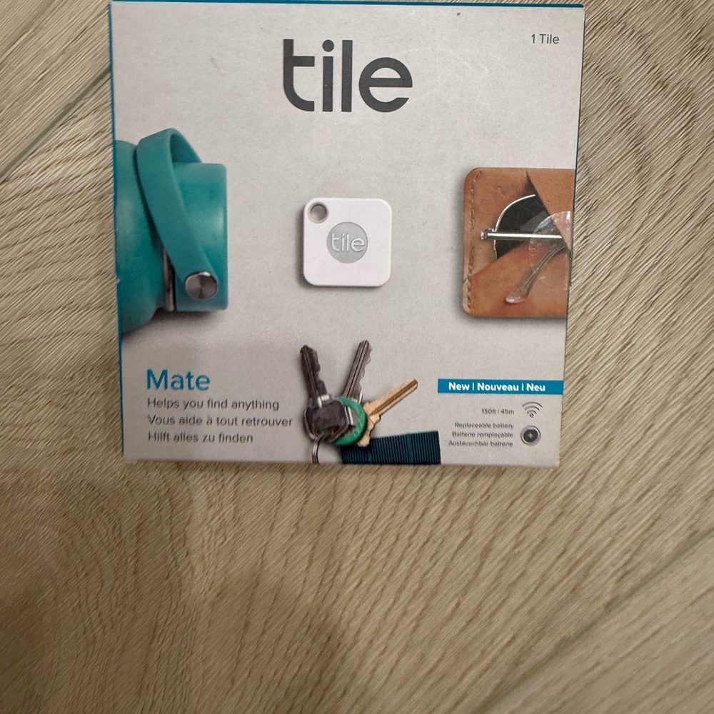 Tile Mate Bluetooth Tracker - White